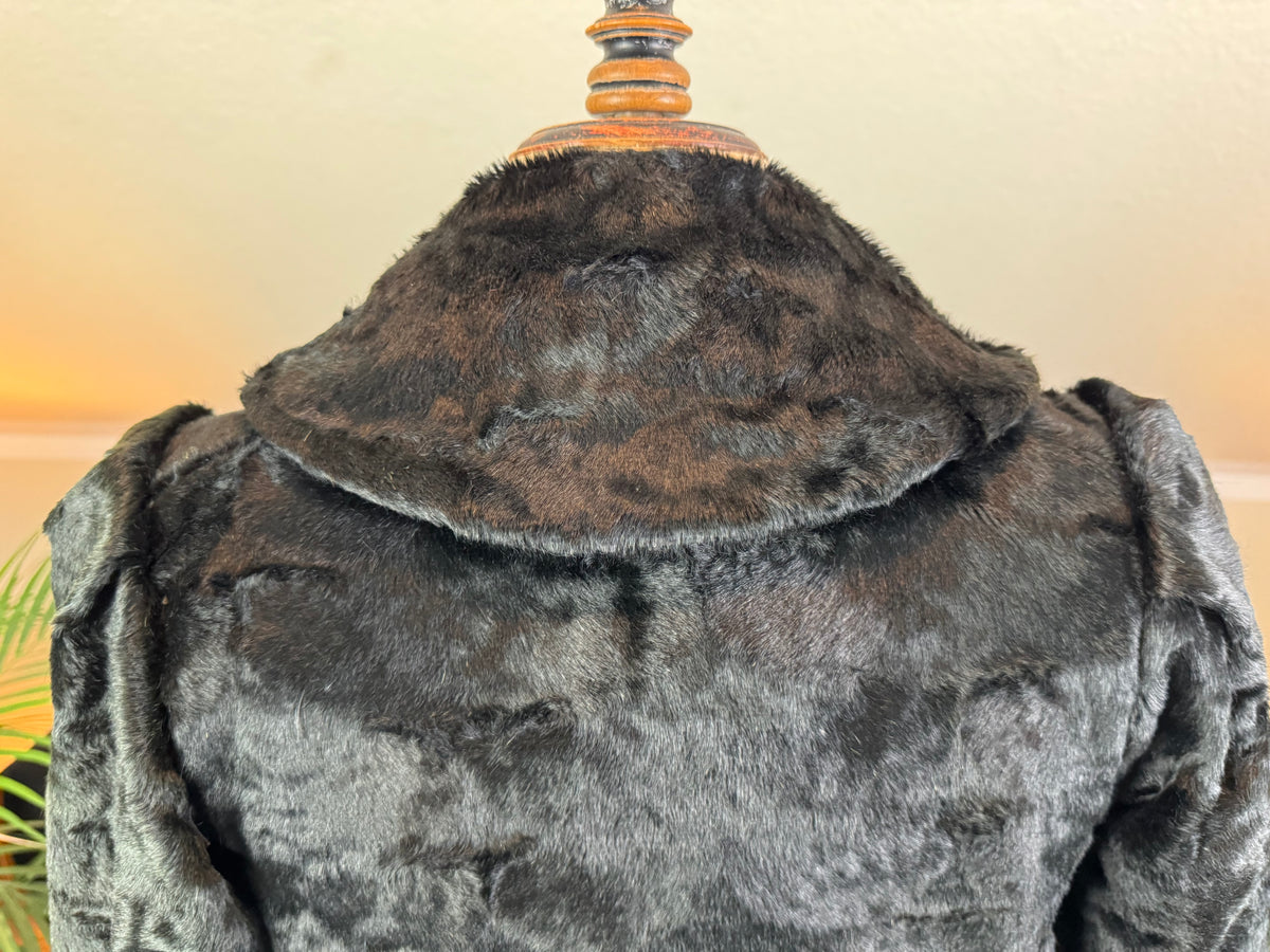 Edwardian ca. 1904 Long Black Faux Beaver‑Fur Coat – Victor Tailoring Co., Chicago