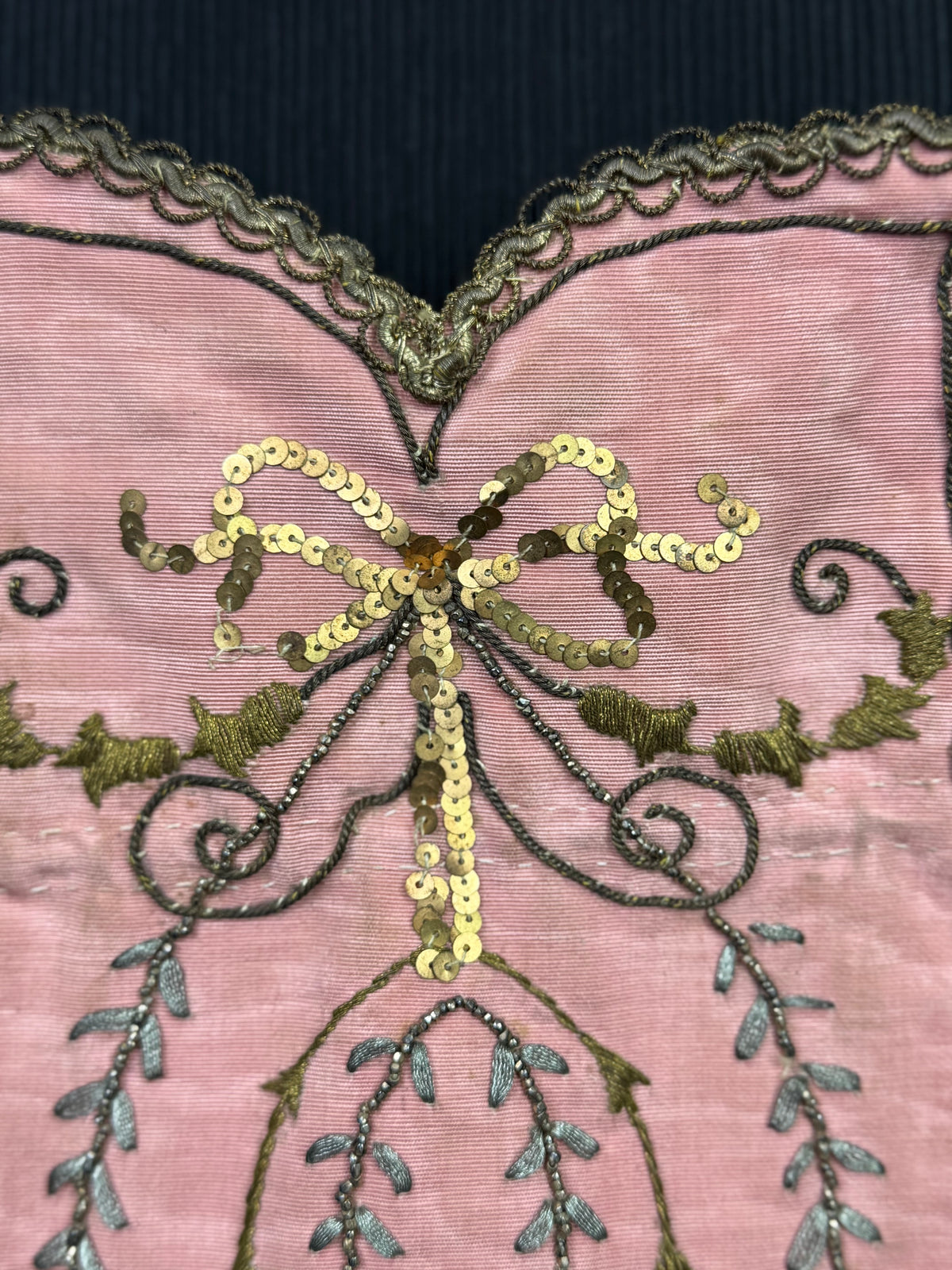 Regency Metalwork Reticule, ca. 1810 – Pink Moiré Grosgrain Bag with Silver & Gold Embroidery