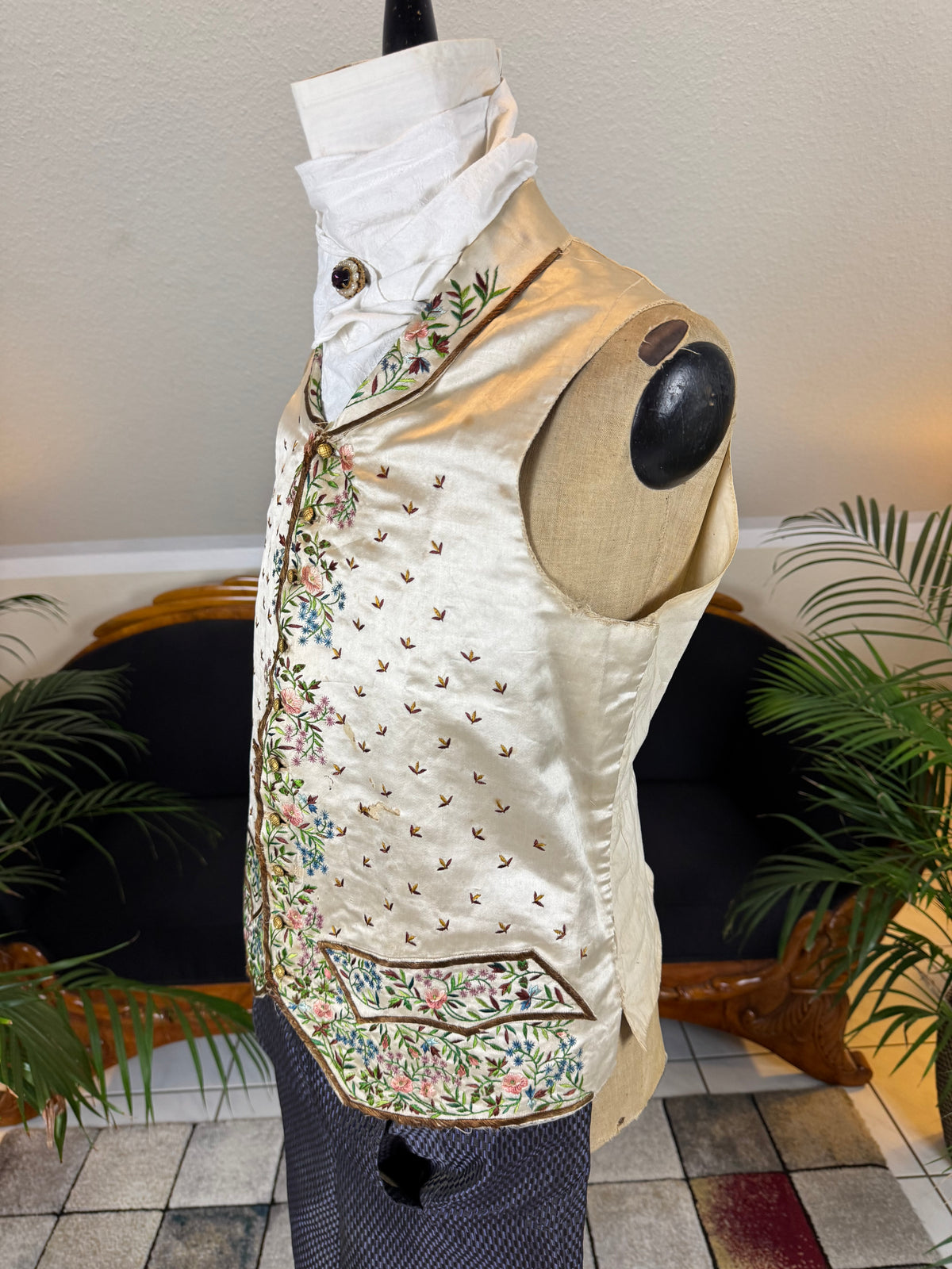 Antique Waistcoat & Blue Silk Knee‑Length Trousers, ca. 1790 – Embroidered Floral Menswear Ensemble