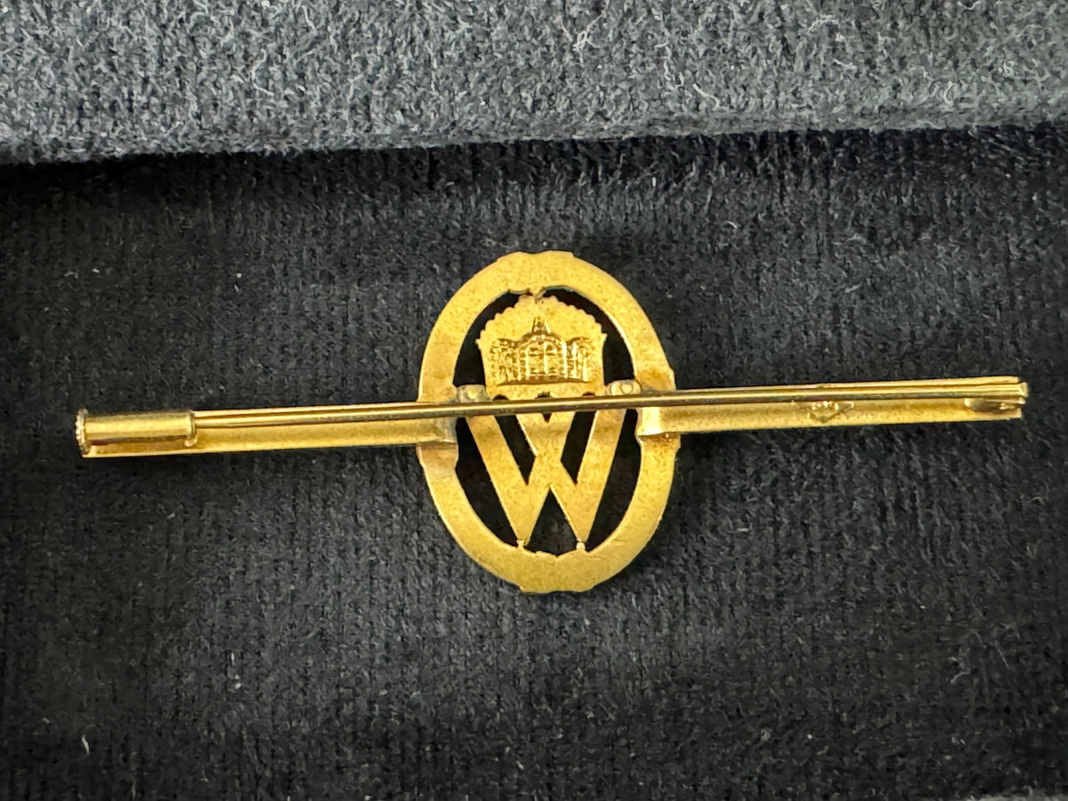 Presentation Pin from Emperor Wilhelm II – Rare Jewel by Court Jeweller Werner, Berlin