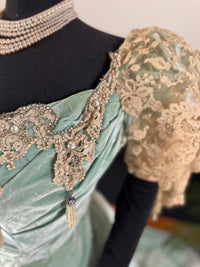 Antique ROUFF Paris Green Velvet Evening Dress – Victorian Couture ca. 1898