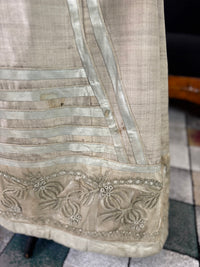 Robe du soir Empire en challis et satin bleu, vers 1815