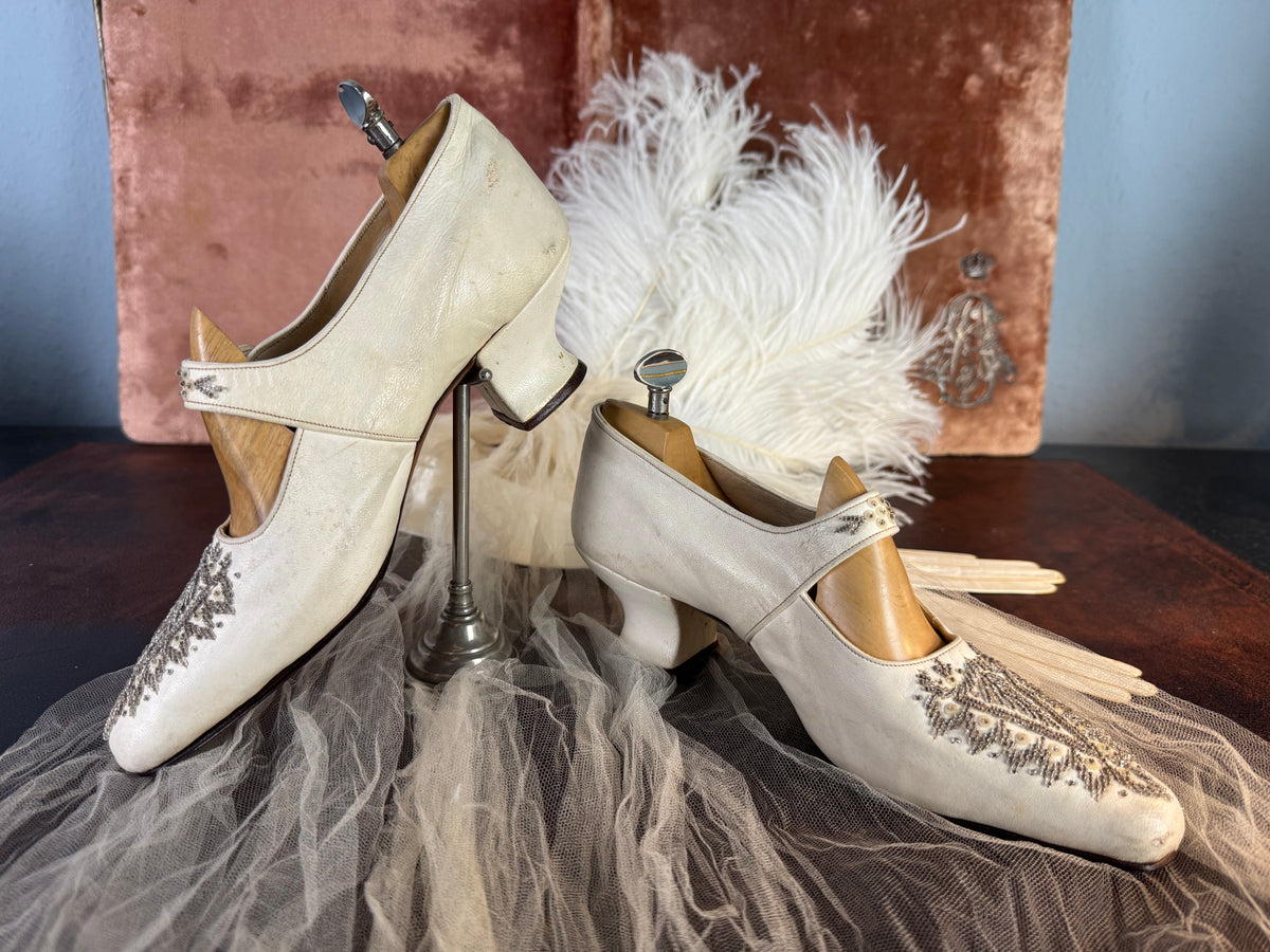 Antique Evening Shoes in Goatskin Leather, England, ca. 1907