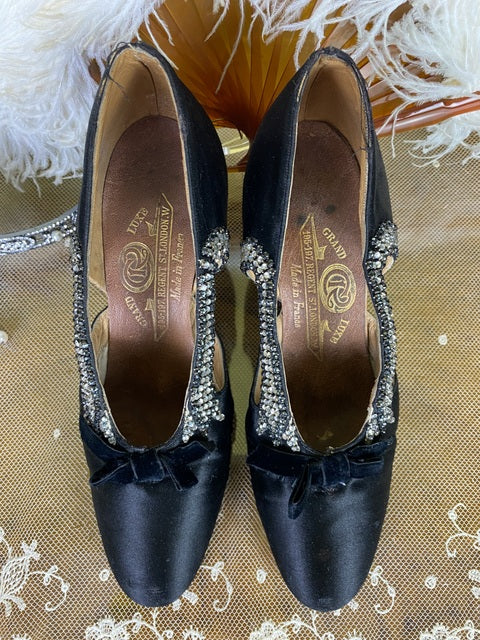 GRAND LUXE Evening Shoes, France, ca. 1927