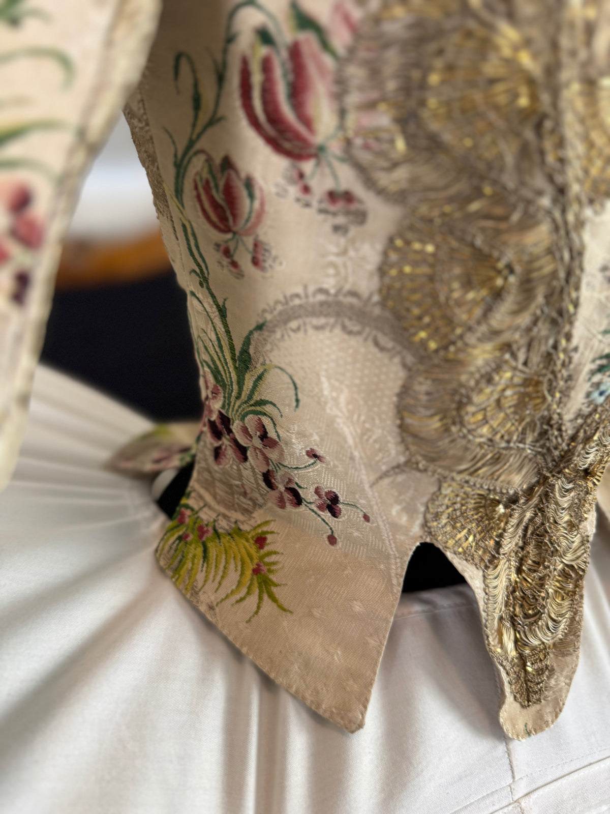 Rare Rococo Bodice, ca. 1765 – Hand‑Stitched French 18th‑Century Garment