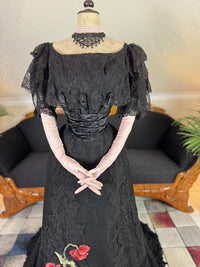 R.A. HIGGINS "Poppy Flower Dress", Pittsburgh, ca. 1896