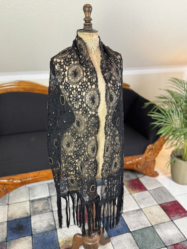 Crocheted Wool Shawl, ca. 1915