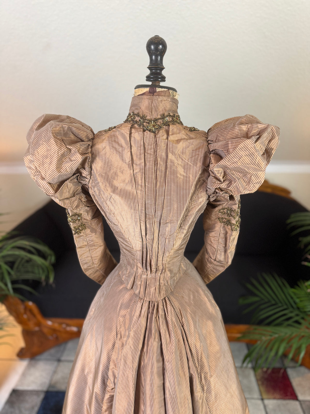 Antique Victorian Paper Silk Day Dress – England circa 1898