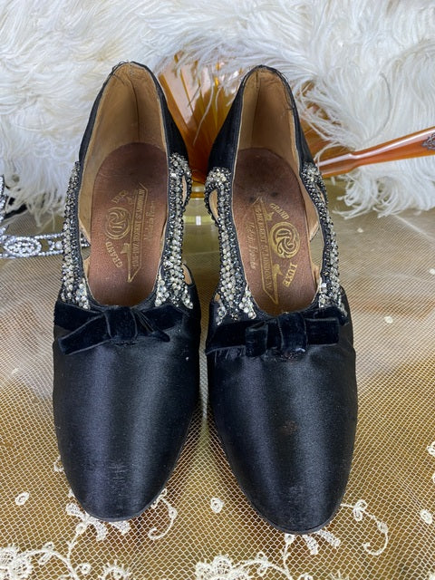GRAND LUXE Evening Shoes, France, ca. 1927