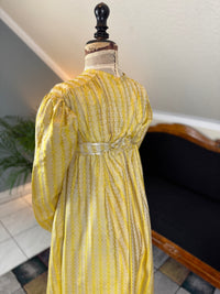 Robe du soir Empire en soie à motifs, vers 1810