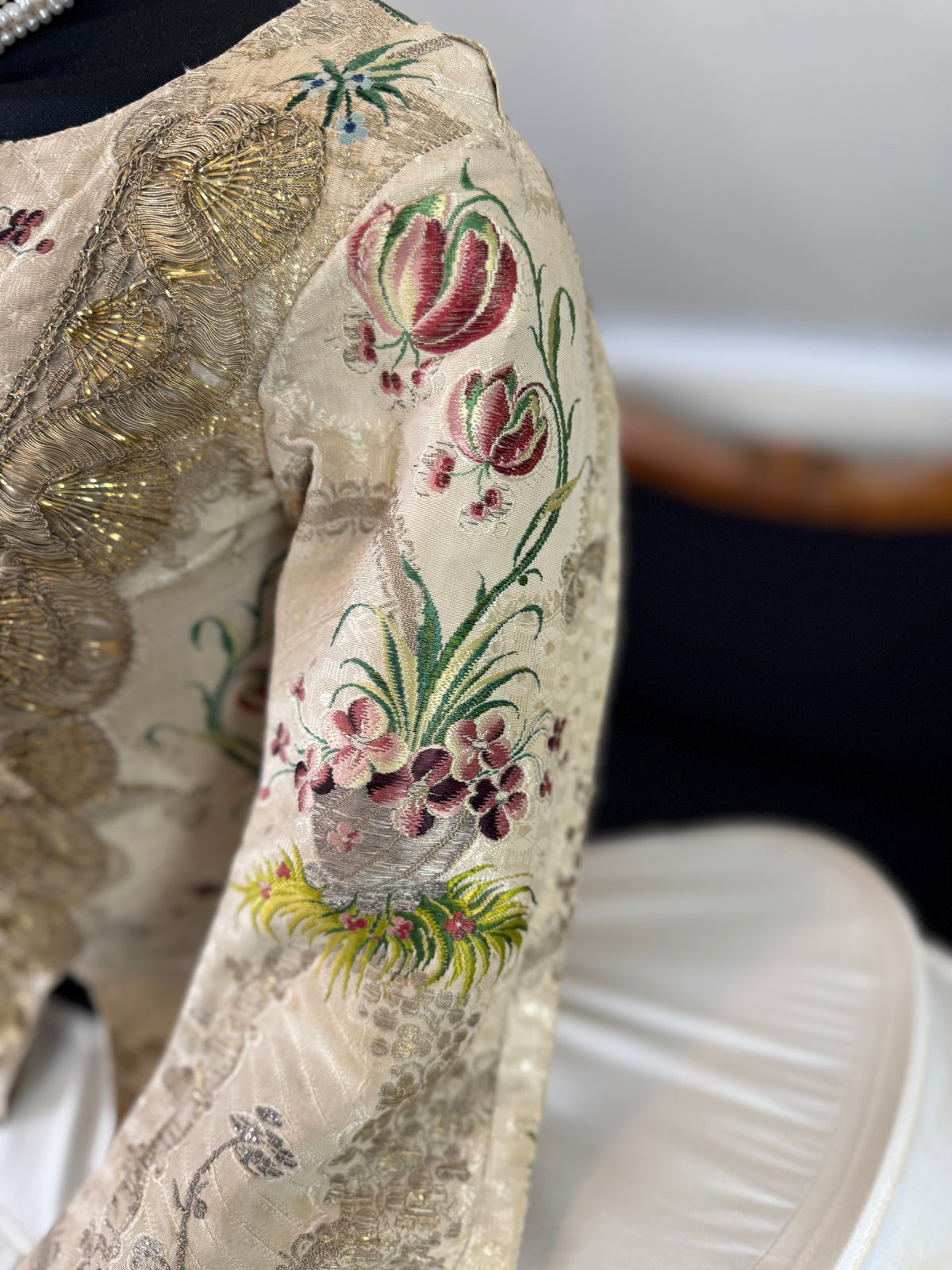 Rare Rococo Bodice, ca. 1765 – Hand‑Stitched French 18th‑Century Garment
