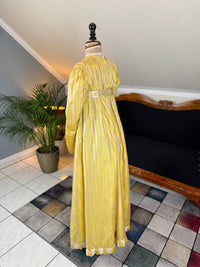 Robe du soir Empire en soie à motifs, vers 1810
