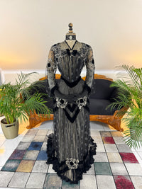 MARC WALTER Exceptional Evening Gown ca. 1904 – Parisian Couture Lace, Tulle & Velvet Masterpiece