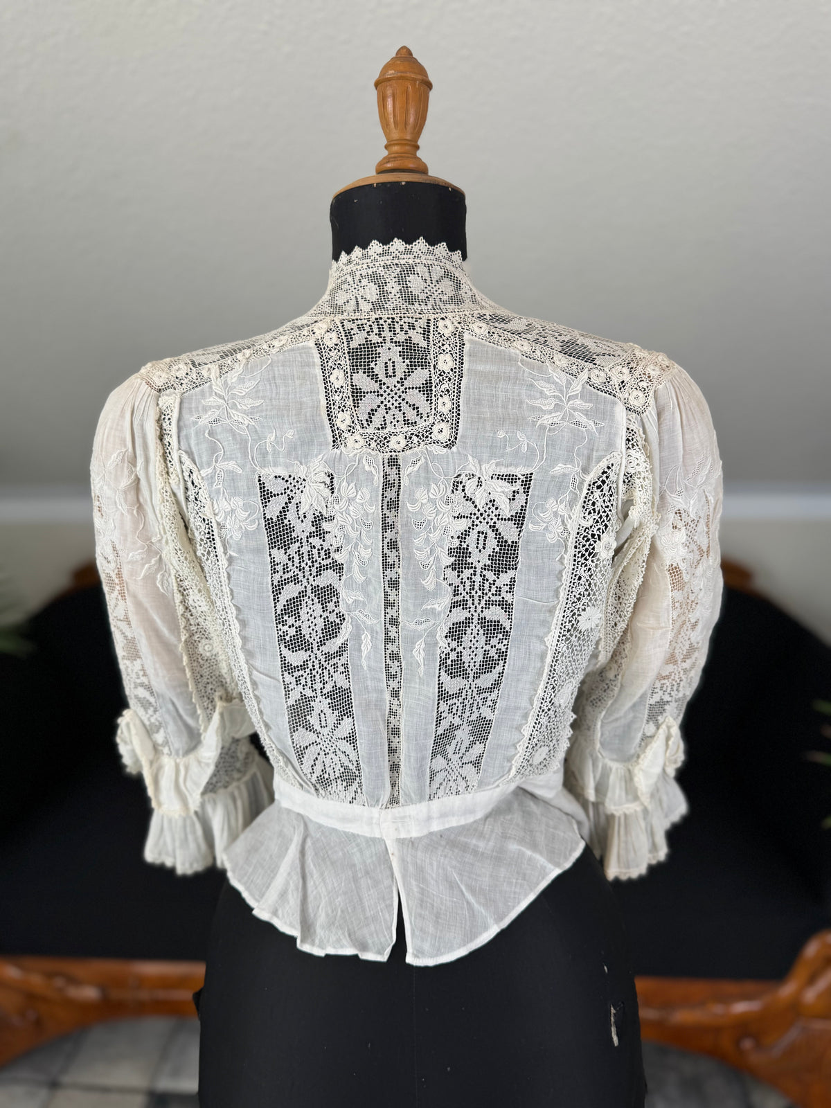 Irish Chrochet and Maltese Lace Blouse, ca. 1904