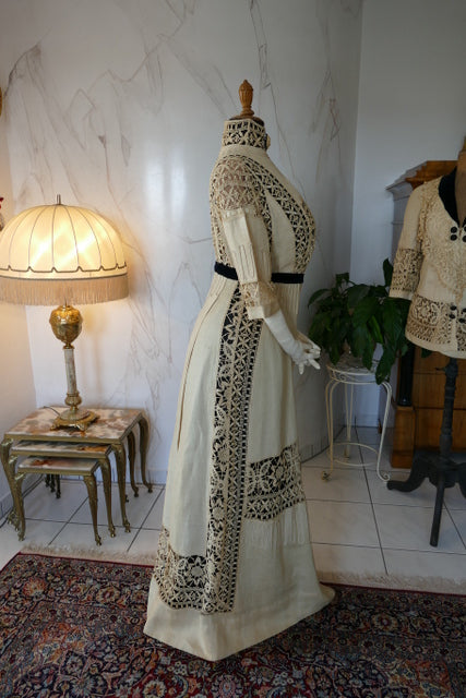 Elegant Walking Ensemble, ca. 1906