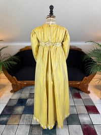 Robe du soir Empire en soie à motifs, vers 1810