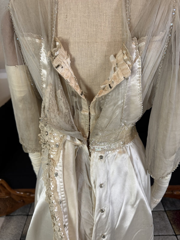 ALMERA ROBES Antique Evening Dress, ca. 1910 ANTIQUE GOWN ALMERA ROBES Antique Evening Dress, ca. 1910 ANTIQUE GOWN