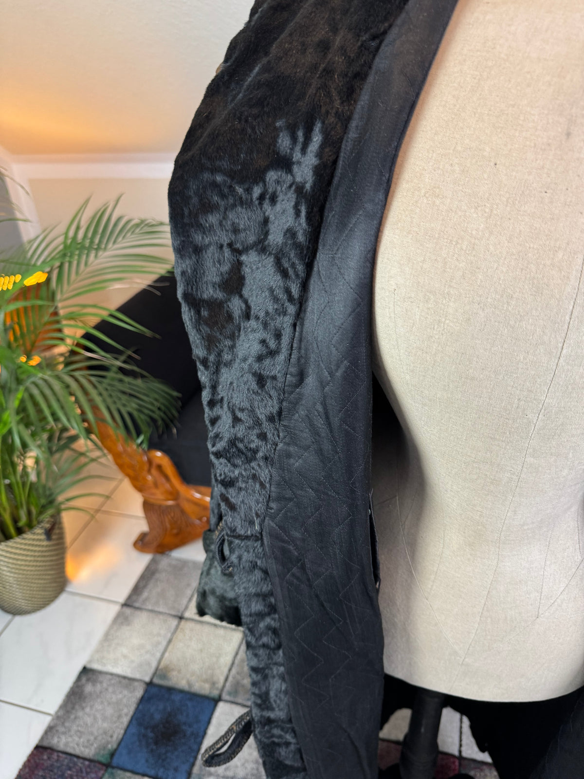 Edwardian ca. 1904 Long Black Faux Beaver‑Fur Coat – Victor Tailoring Co., Chicago