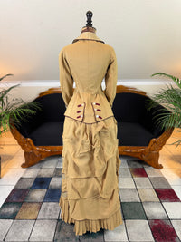 Robe de visite antique de style princesse, vers 1878