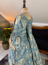 Robe à la Française in blue and cream silk damask – Authentic Eighteenth‑Century Gown, ca. 1770