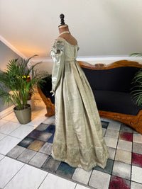 Robe du soir Empire en challis et satin bleu, vers 1815