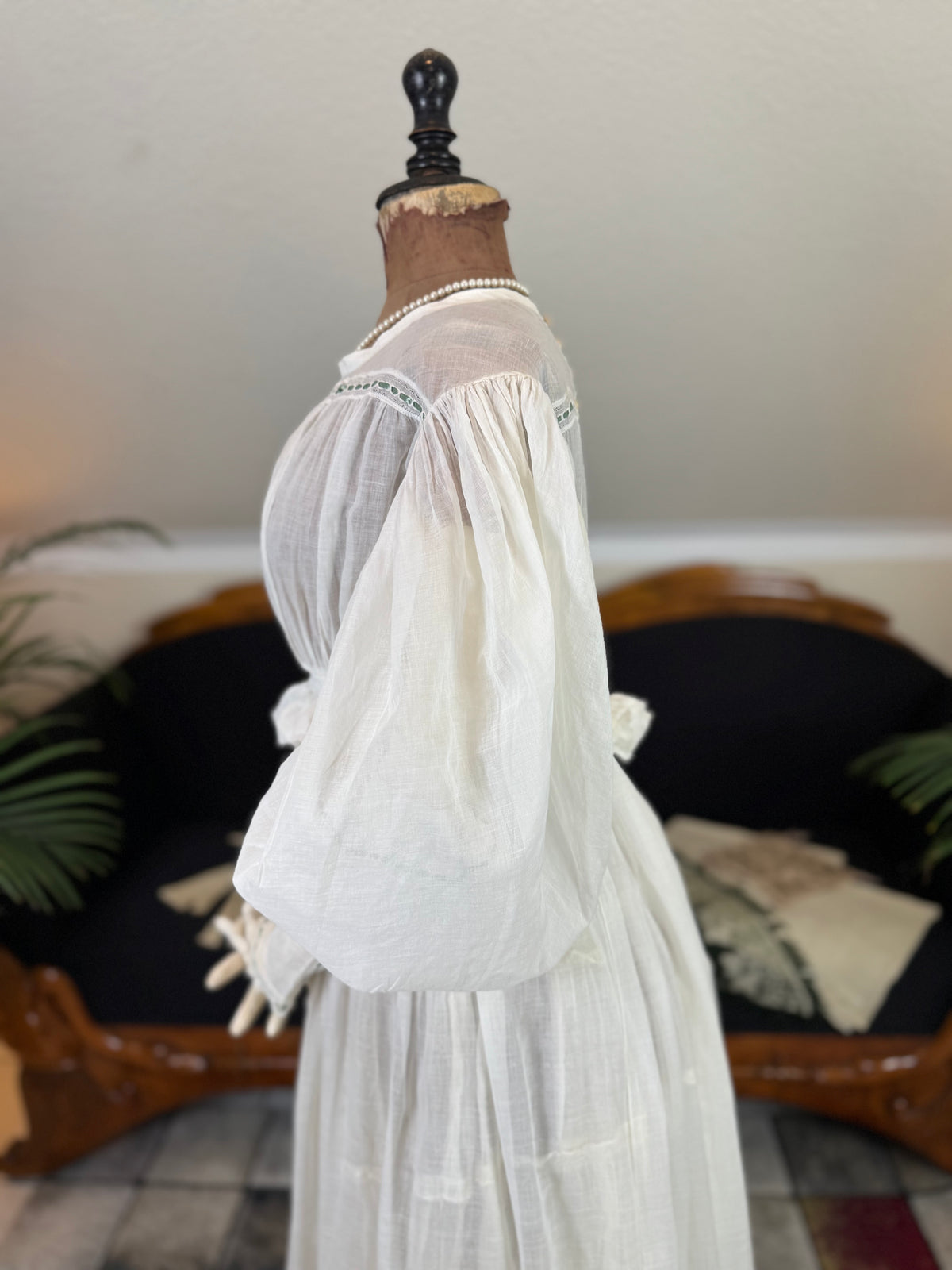 A Lady’s Legacy: Regency-to-Romantic Garments of Mary Newhall, England, ca. 1828