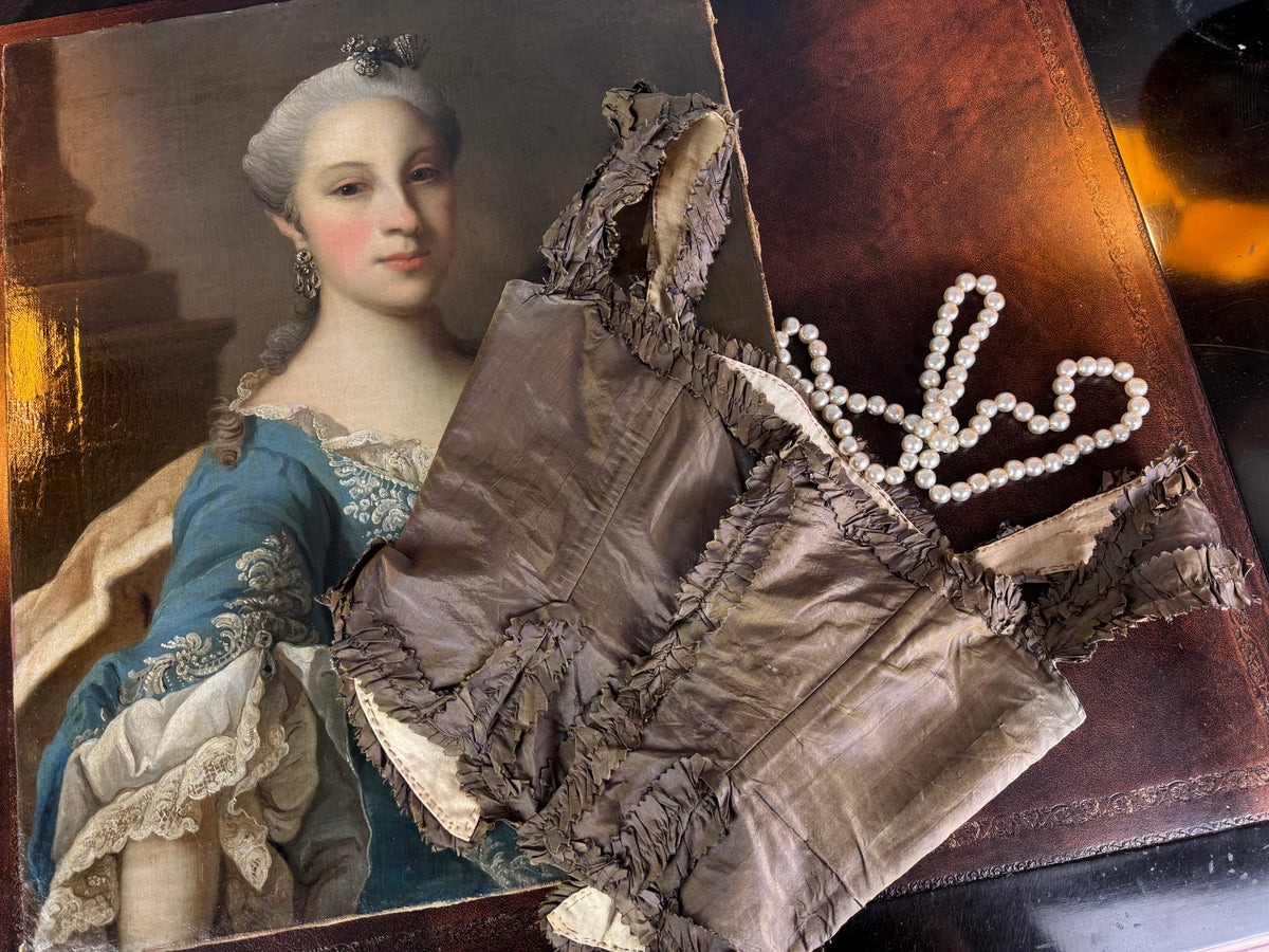 Rococo Bodice for a Young Girl, France, c. 1780 – Antique 18th‑Century Hand‑Sewn Garment
