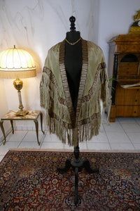 Robe cape à tournure, vers 1870