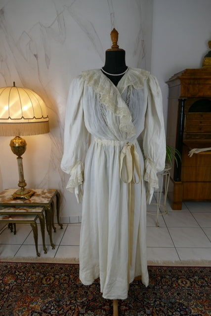 Nightgown, ca. 1897