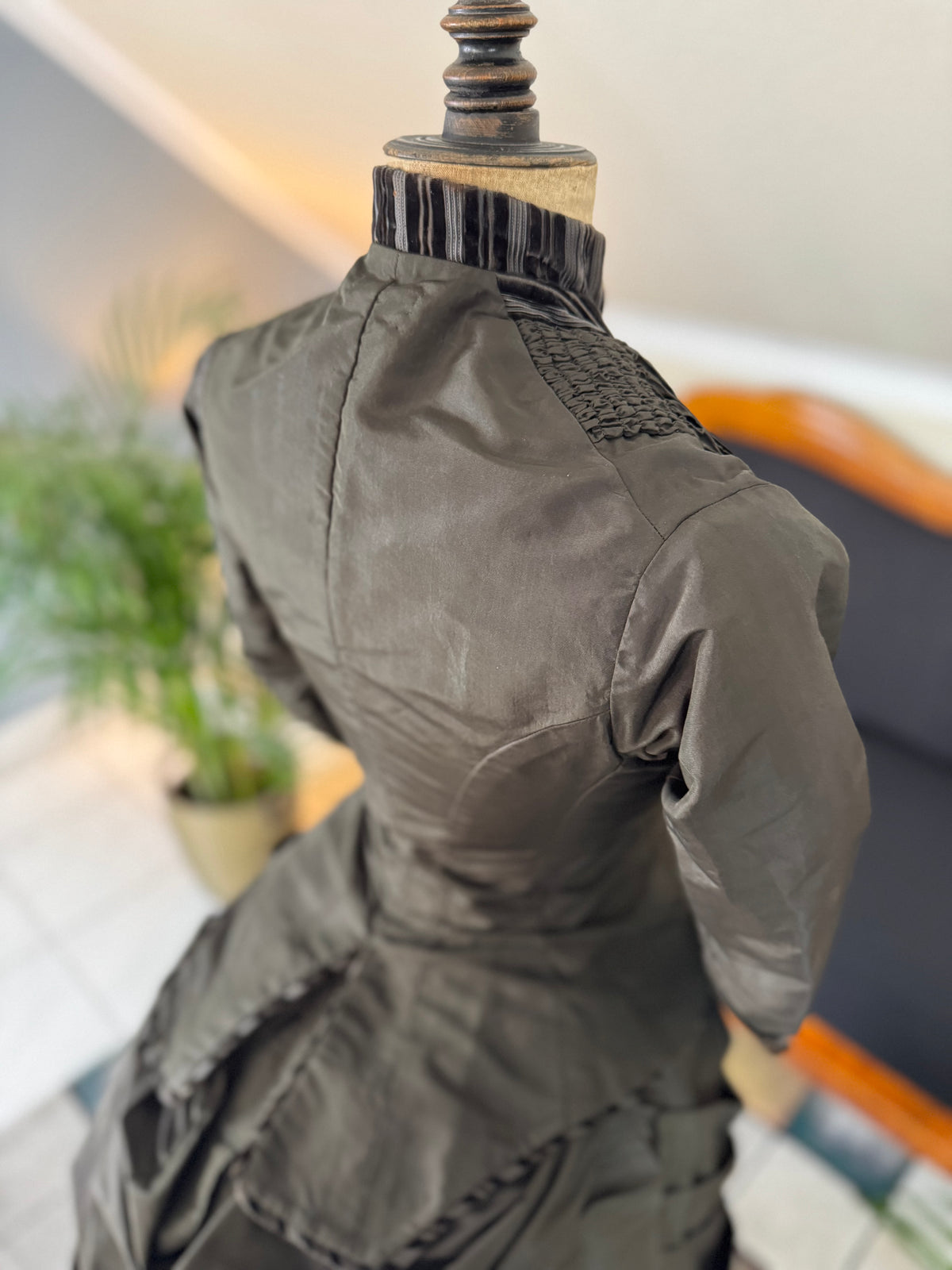 Antique Victorian Bustle Day Dress – American Satin Ensemble circa 1880