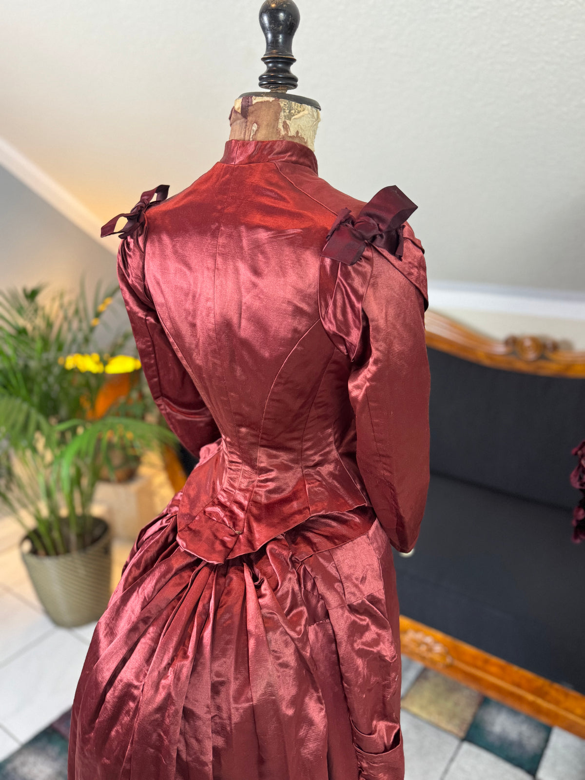Ensemble de visite victorien antique, vers 1883