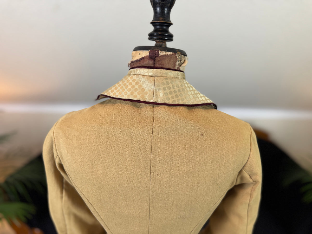 Robe de visite antique de style princesse, vers 1878