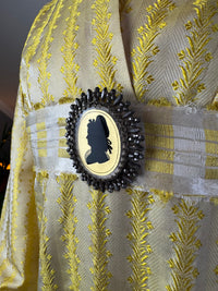 Robe du soir Empire en soie à motifs, vers 1810