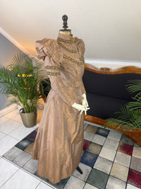 Antique Victorian Paper Silk Day Dress – England circa 1898