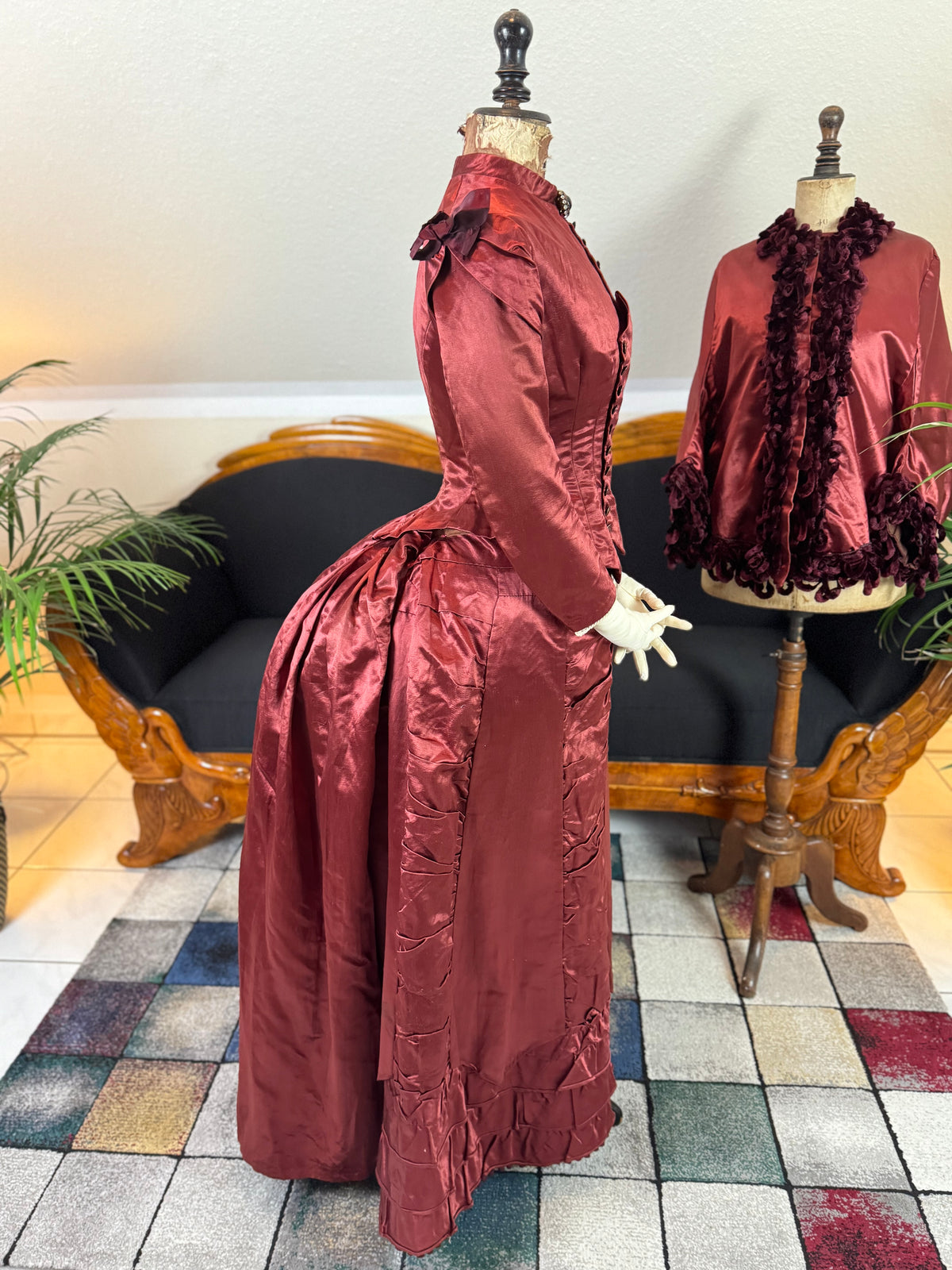 Ensemble de visite victorien antique, vers 1883