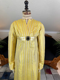 Robe du soir Empire en soie à motifs, vers 1810
