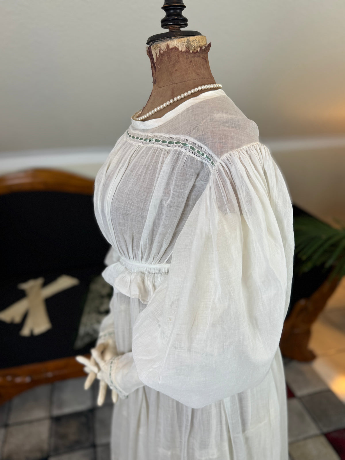 A Lady’s Legacy: Regency-to-Romantic Garments of Mary Newhall, England, ca. 1828