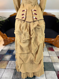 Robe de visite antique de style princesse, vers 1878