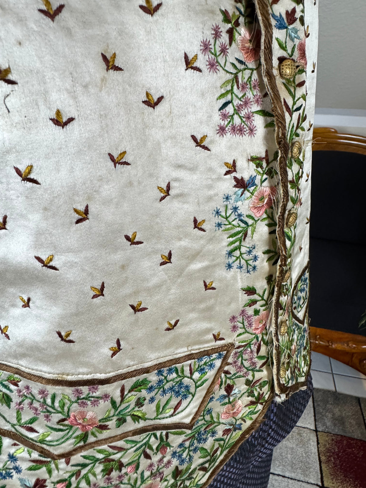 Antique Waistcoat & Blue Silk Knee‑Length Trousers, ca. 1790 – Embroidered Floral Menswear Ensemble