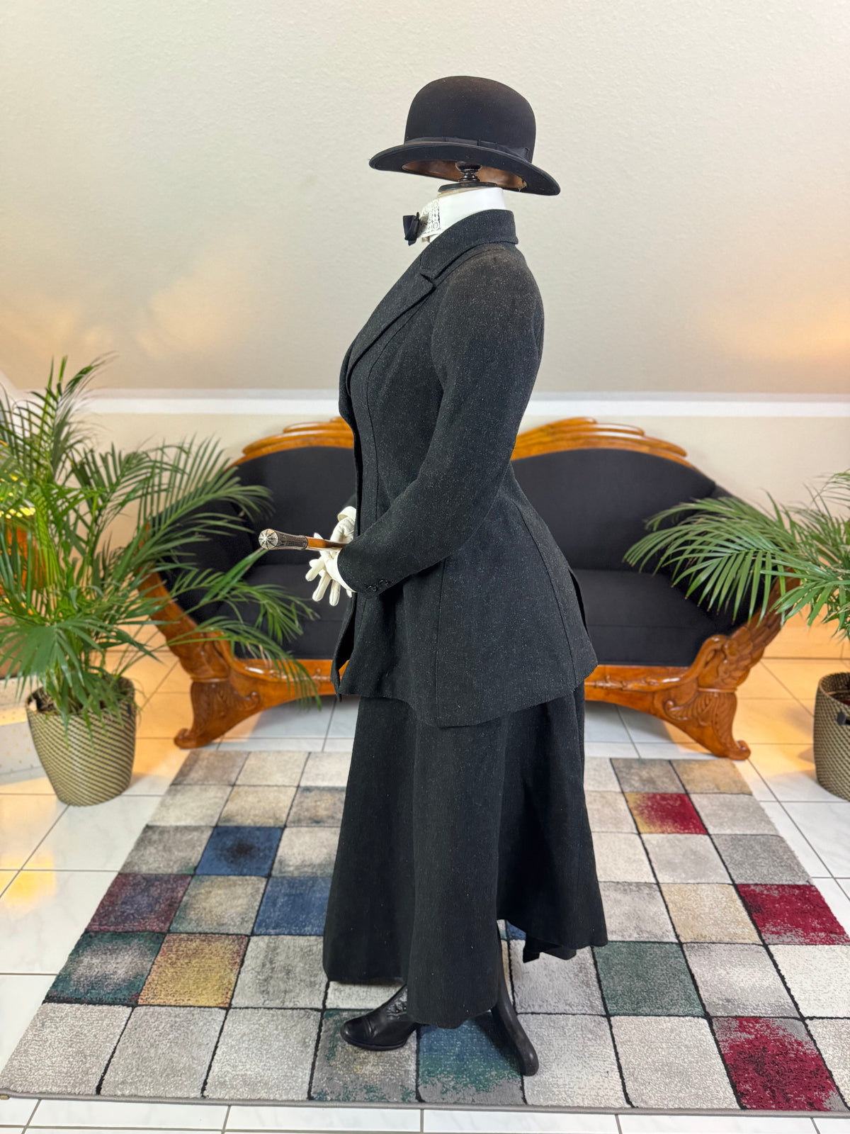 LEGG & MILLARD Antique Riding Ensemble, England, ca. 1904