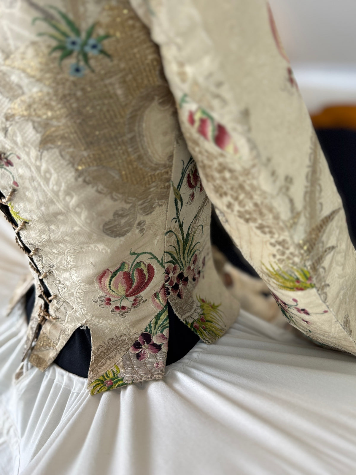 Rare Rococo Bodice, ca. 1765 – Hand‑Stitched French 18th‑Century Garment