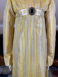 Robe du soir Empire en soie à motifs, vers 1810