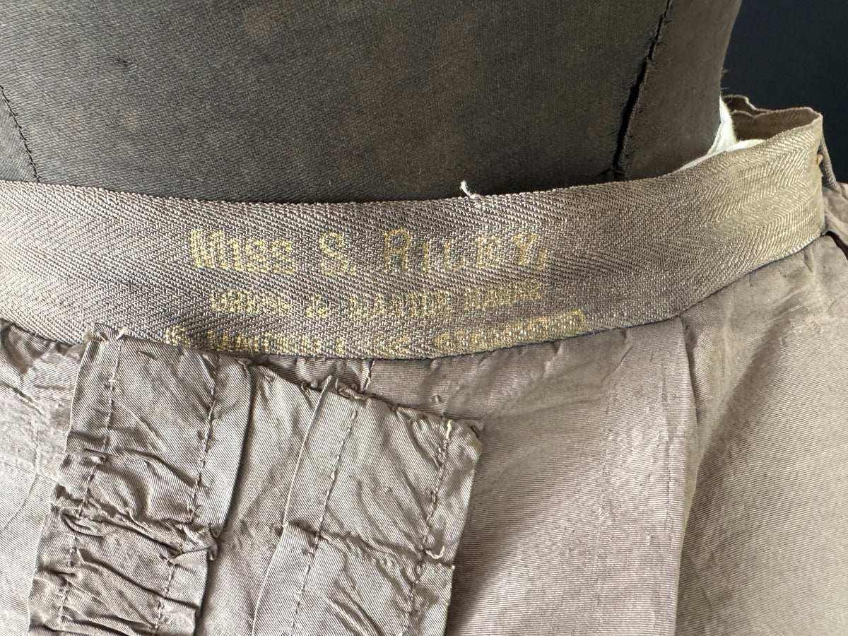 RILEY Silk Day Dress with Swallowtail Bodice, Stamford, ca. 1867