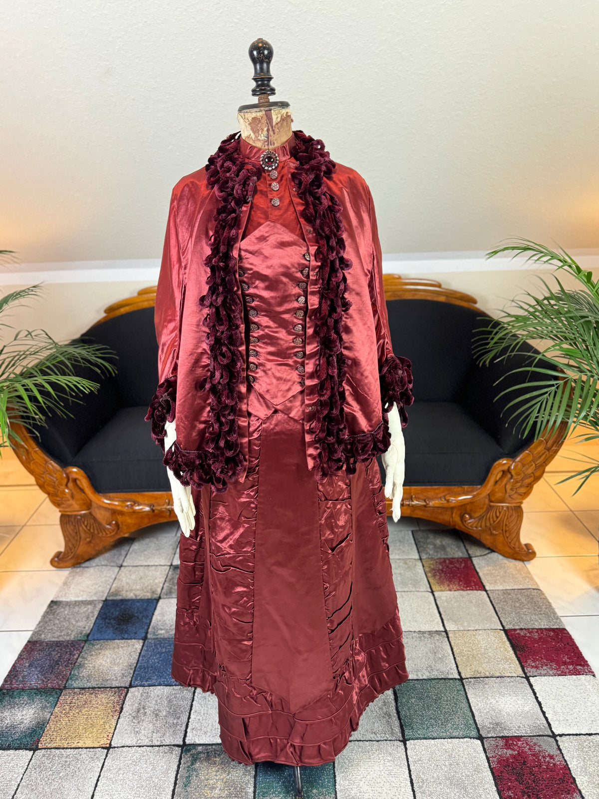 Ensemble de visite victorien antique, vers 1883