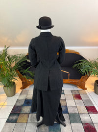 LEGG & MILLARD Antique Riding Ensemble, England, ca. 1904