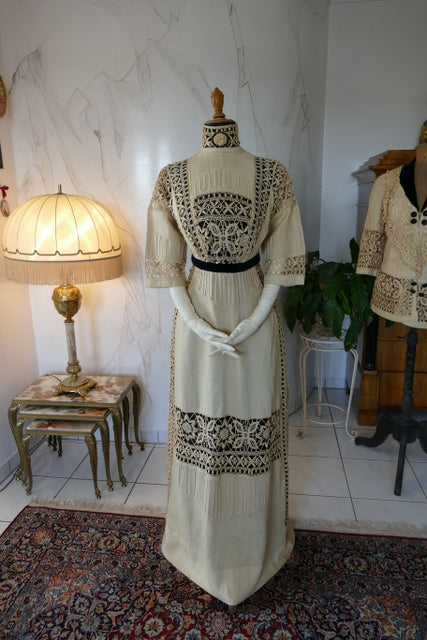 Elegant Walking Ensemble, ca. 1906