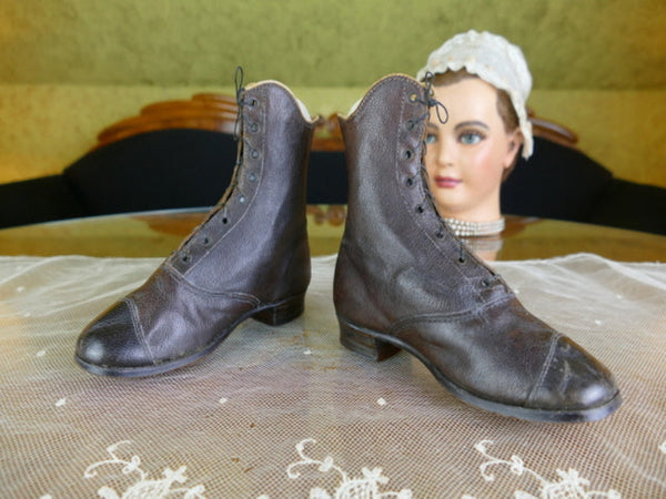 Bottes cavalières en cuir noir - T. 40 - Style vintage - Tige haute - Chaussures Bottes cavalières en cuir noir - T. 40 - Style vintage - Tige haute - Chaussures