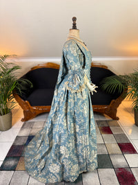 Robe à la Française in blue and cream silk damask – Authentic Eighteenth‑Century Gown, ca. 1770