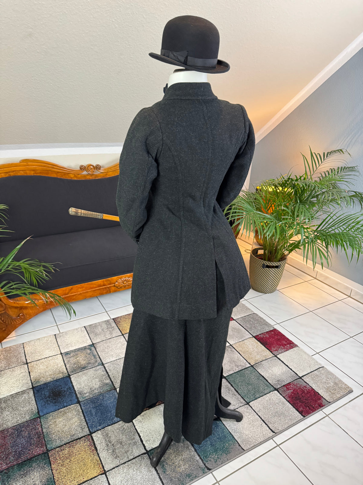 LEGG & MILLARD Antique Riding Ensemble, England, ca. 1904