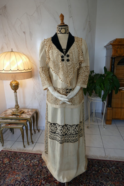 Elegant Walking Ensemble, ca. 1906